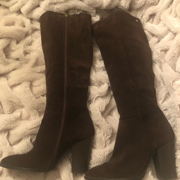 Stunning nearly new Tommy Hilfiger suede boots. - Picture 3 of 8